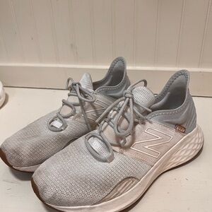 New Balance Women's Light Gray Sneakers